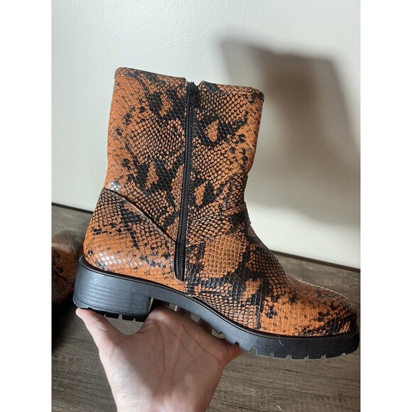 ASOS Animal Snake Print Heeled Combat Style Boots Womens Size 8 - Picture 9 of 12